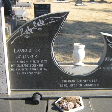 NEST Lambertus Johannes 1917-1995 &amp; Magrieta Aletta 1921-2011