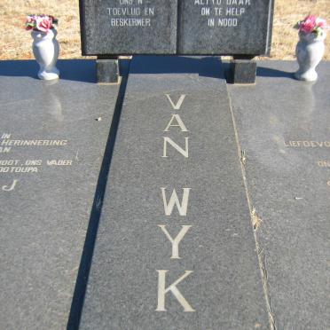 WYK Piet J., van 1920-1995 &amp; Sarie C. MALHERBE 1925-1999 