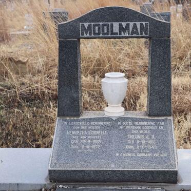 MOOLMAN Theunis J.H. 1880-1948 &amp; Henrietha Cornelia VAN ROOYEN 188?-1972