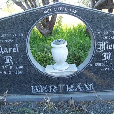 BERTRAM Karel R. 1880-1966 &amp; Miemmie W.E. GRIESEL 1886-1951