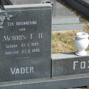 FOX Morris F.H. 1894-1980 &amp; Susara M.W. 1897-1984 _1