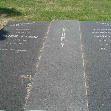 VREY Petrus Jacobus 1933-1996 &amp; Martha Ena 1945-1991