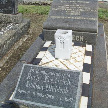 WALDECK Ruric Frederick William 1893-1967 &amp; Cornelia Elizabeth 1895-1942 