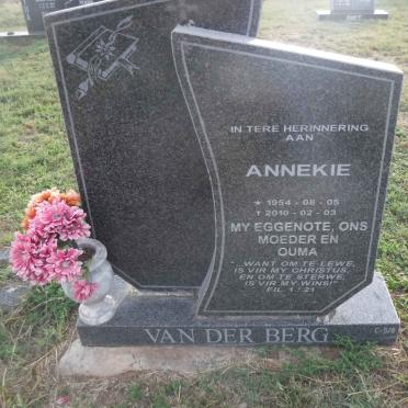 BERG Annekie, van der 1954-2010