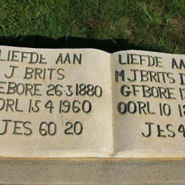 BRITS J. 1880-1960 &amp; M.J. DE WET 1885-1957