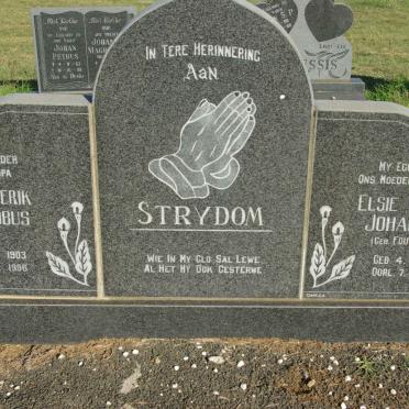 STRYDOM Frederik Jacobus 1903-1996 &amp; Elsie Maria Johanna FOUCHE 1907-1989