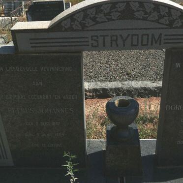 STRYDOM Petrus Johannes 1892-1964 &amp; Dorothea Petronella VAN HEERDEN 1894-1988