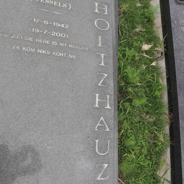 HOLTZHAUZEN Martie nee WESSELS 1941-2001