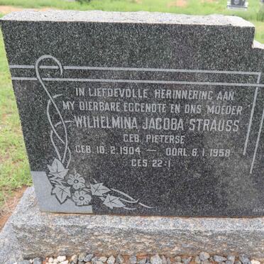 STRAUSS Wilhelmina Jacoba nee PIETERSE 1904-1958