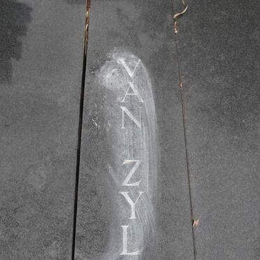 ZYL Dirk G.H., van 1908-1990 &amp; Anna C.E. HENNNING 1908-1981 