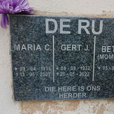 RU Gert J., de 1932-2022 &  Maria C. 1936-2001 ::  DE RU Betsie nee MOMBERG 1943-
