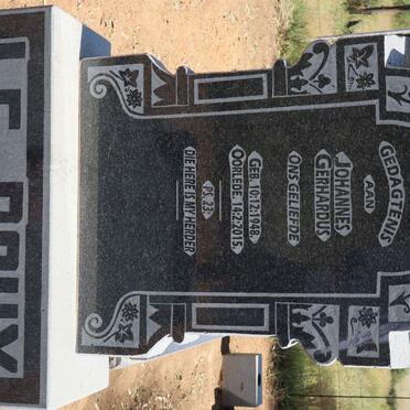 ROUX Johannes Gerhardus, le 1948-2015