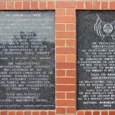 07 Gedenkmuur