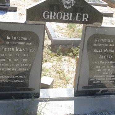 GROBLER Pieter Ignatius 1918-1998 &amp; Anna Maria Aletta VAN DER MERWE 1922-2011