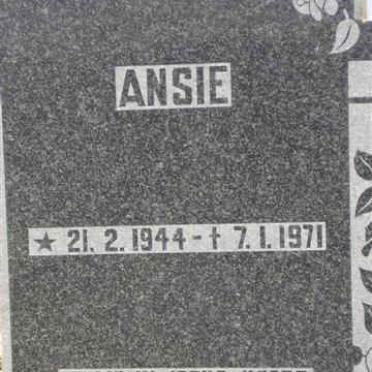 CILLIERS Ansie 1944-1971