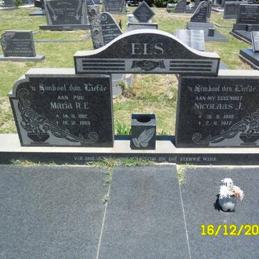 ELS Nicolaas J. 1905-1977 &amp; Maria R.E. 1912-1993