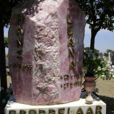 GROBBELAAR Hans 1955- &amp; Leana -199?