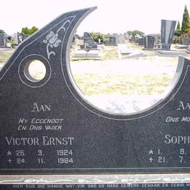 ZITZKE Victor Ernst 1924-1984 &amp; Sophia 1924-1988 