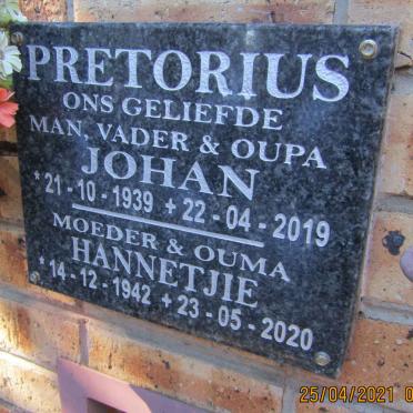 PRETORIUS Johan 1939-2019 &amp; Hannetjie 1942-2020