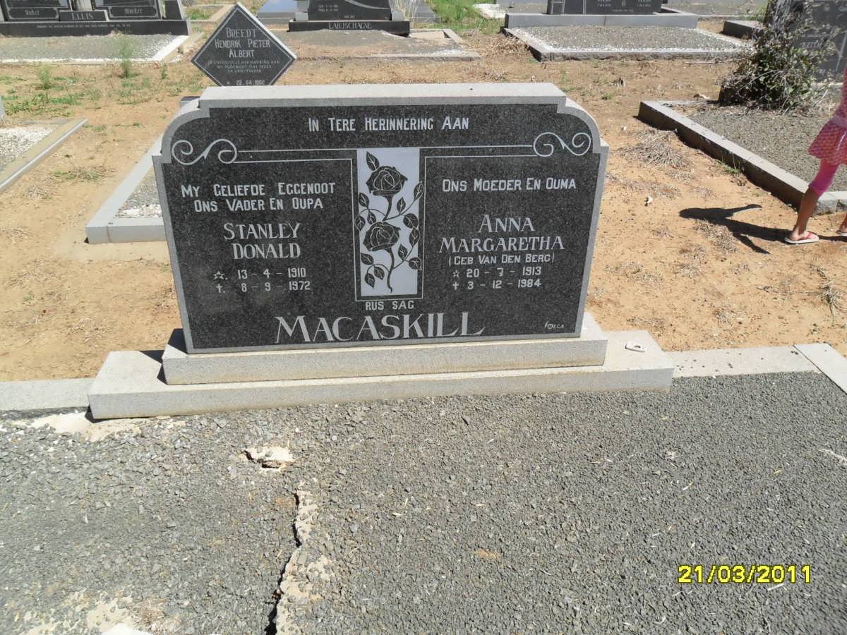 MACASKILL Stanley Donald 1910-1972 &amp; Anna Margaretha VAN DEN BERG 1913-1984