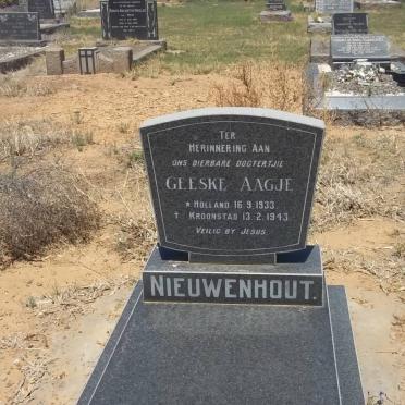 NIEUWENHOUT Geeske Aagje 1933-1943