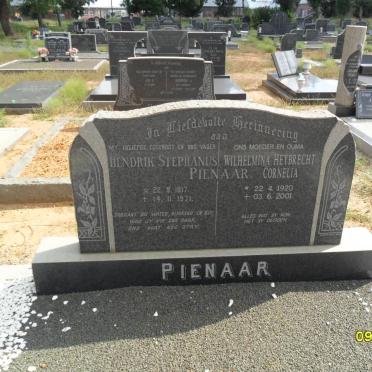 PIENAAR Hendrik Stephanus 1917-1971 &amp; Wilhelmina Heybrecht Cornelia 1920-2001