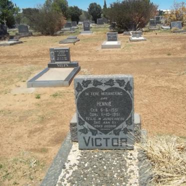 VICTOR Hennie 1951-1951