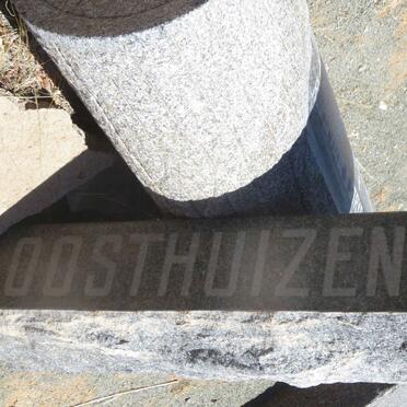 OOSTHUIZEN Johannes Jacobus 1894-1969 &amp; Johanna Adriana 1900-