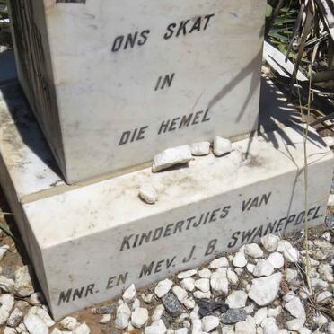 SWANEPOEL Hettie 1932-1943 :: SWANEPOEL Mirandatjie 1944-1945