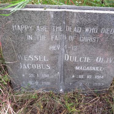 ? Wessel Jacobus 1911-1981 & Dulcie Olive MACASKILL 1914-1993