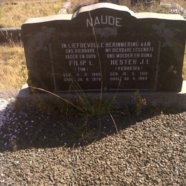 NAUDE Filip L. 1888-1979 &amp; Hester J.I. FERREIRA 1910-1963