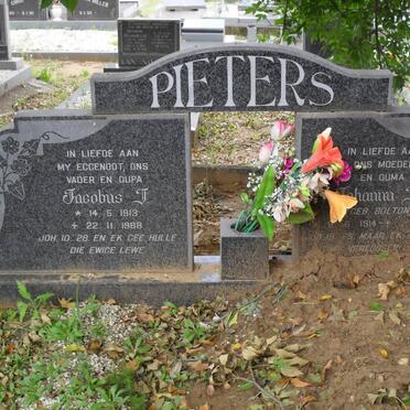 PIETERS Jacobus J. 1913-1988 &amp; Johanna M. BOLTON 1914-