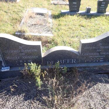 BEER Rudolph Johannes, de 1925- & Gertruida Abigaeel VAN LOGGERENBERG 1918-1987