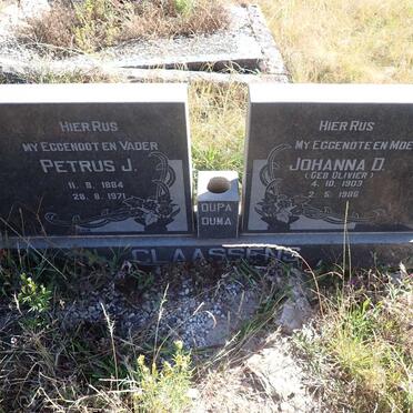 CLAASSENS Petrus J. 1884-1971 & Johanna D. OLIVIER 1903-1986