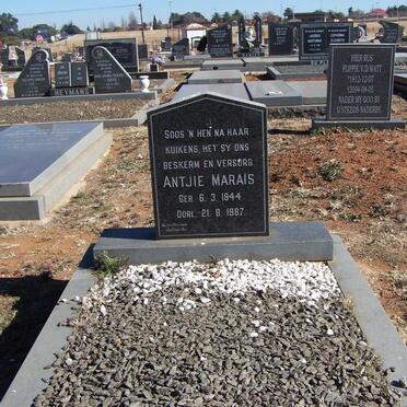 MARAIS Antjie 1944-1987