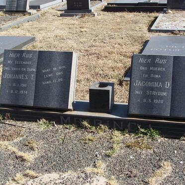 MEIRING Johannes T. 1911-1974 &amp; Jacomina D. STRYDOM 1920-