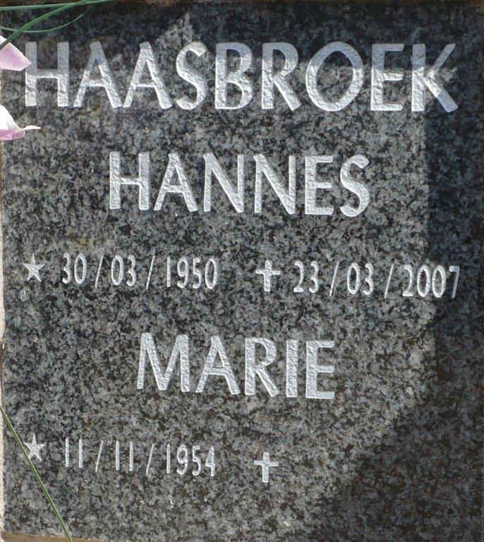 HAASBROEK Hannes 1950-2007 &amp; Marie 1954