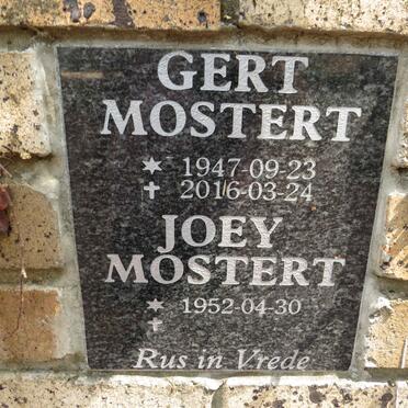 MOSTERT Gert 1947-2016 & Joey 1952-