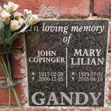 GANDY John Copinger 1917-2006 & Mary Lilian 1929-2016