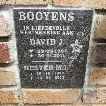 BOOYENS David J. 1927-2011 & Hester M.I. 1930-2013