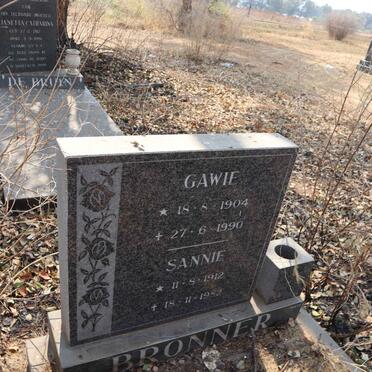 BRONNER Gawie 1904-1990 & Sannie 1912-1982