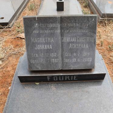 FOURIE Coenraad Christoffel Ackerman 1914-2003 & Magrietha Johanna 1912-1982
