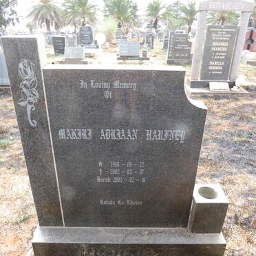 HAUFNEY Adriaan 1968-2002