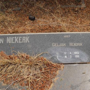 NIEKERK Gieljam Hendrik, van 1903-1981 & Maria Elizabeth 1905-1988 _2