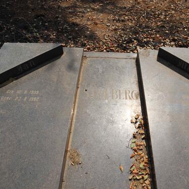 STOFBERG Jan 1909-1982 & Martie 1910-1993 _1