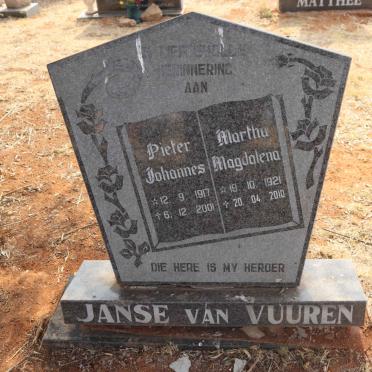 VUUREN Pieter Johannes, Janse van 1917-2001 & Martha Magdalena 1921-2010