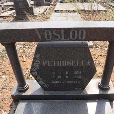 VOSLOO Petronella 1924-1983