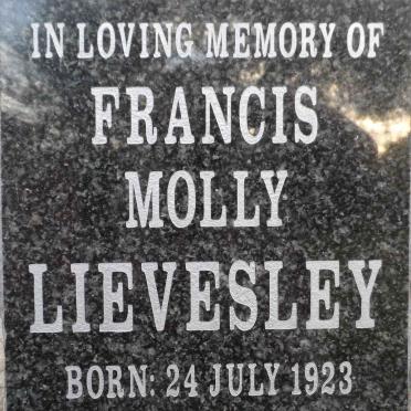 LIEVESLEY Francis Molly 1923-2011