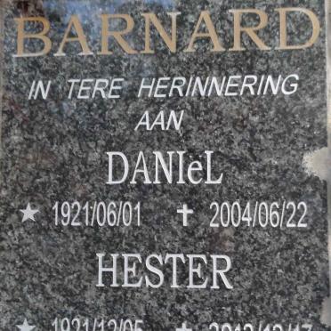 BARNARD Daniel 1921-2004 &amp; Hester 1921-2012