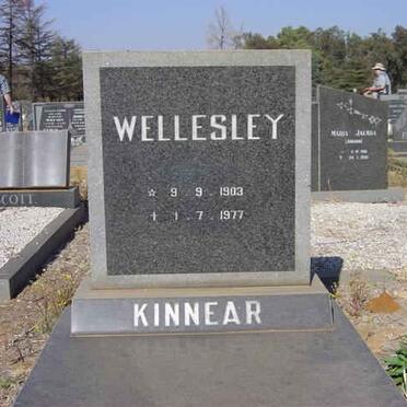 KINNEAR Welleley 1903-1977